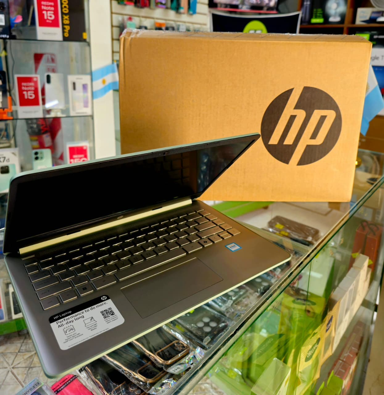 HP NOTEBOOK 14" HD LED